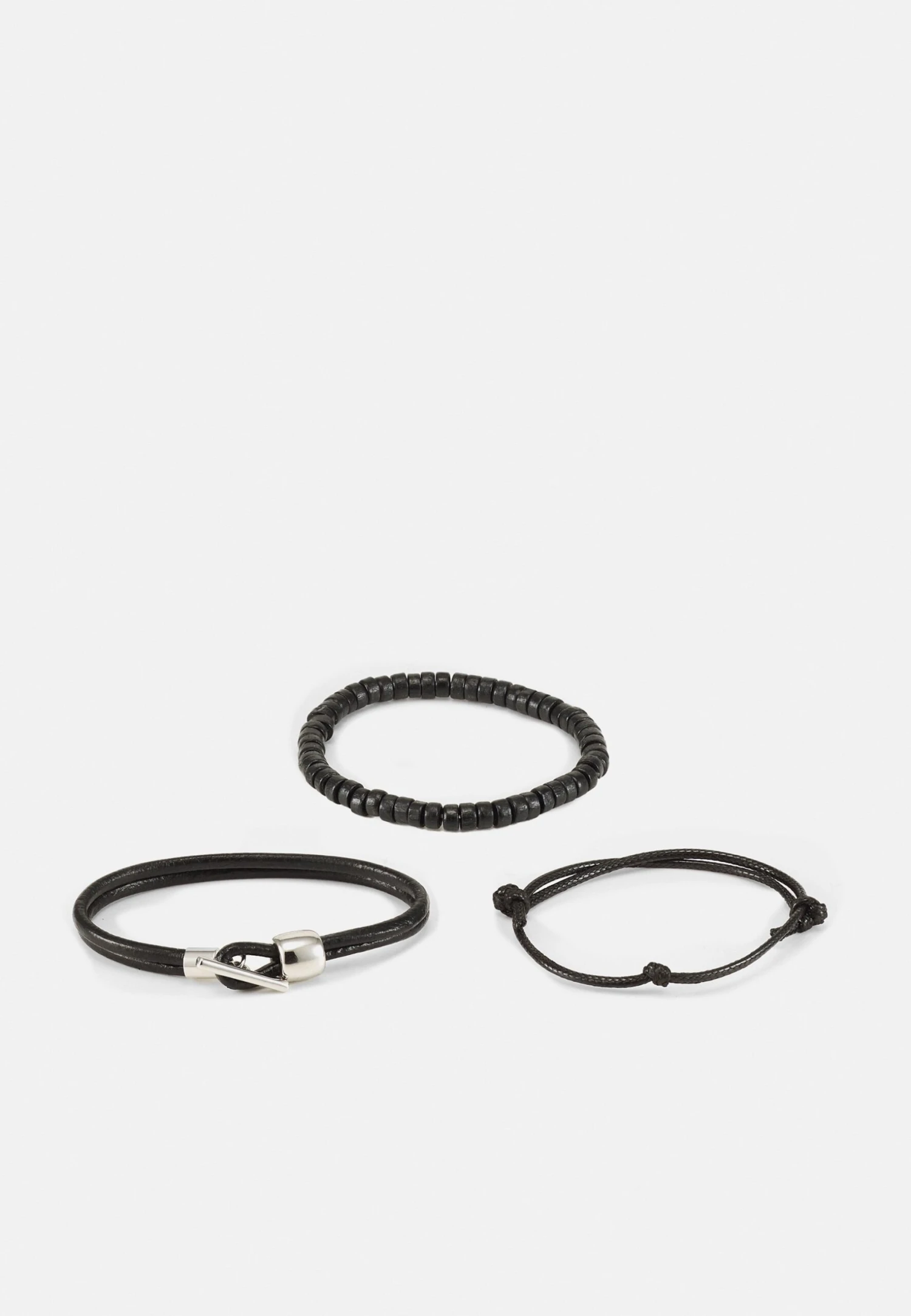 Set - Horloge - Black Pier One Set - Horloge - Black -Pier One-Winkel b0f469a7519f433387fdcd22fdfd31fe scaled