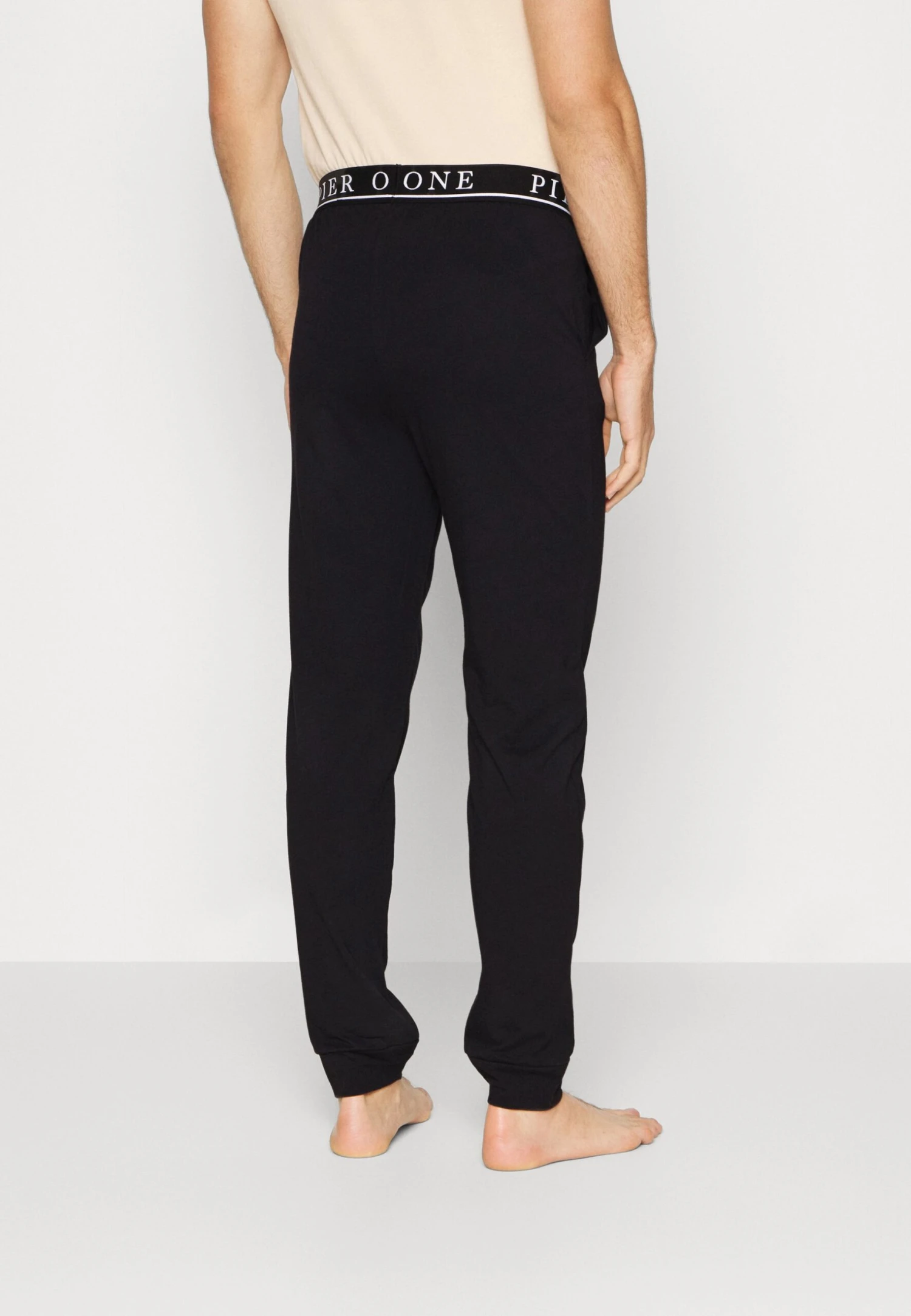 Pyjamabroek - Black Pier One Pyjamabroek - Black -Pier One-Winkel b5b87e2eedef47808434dd8a26f8d238 scaled