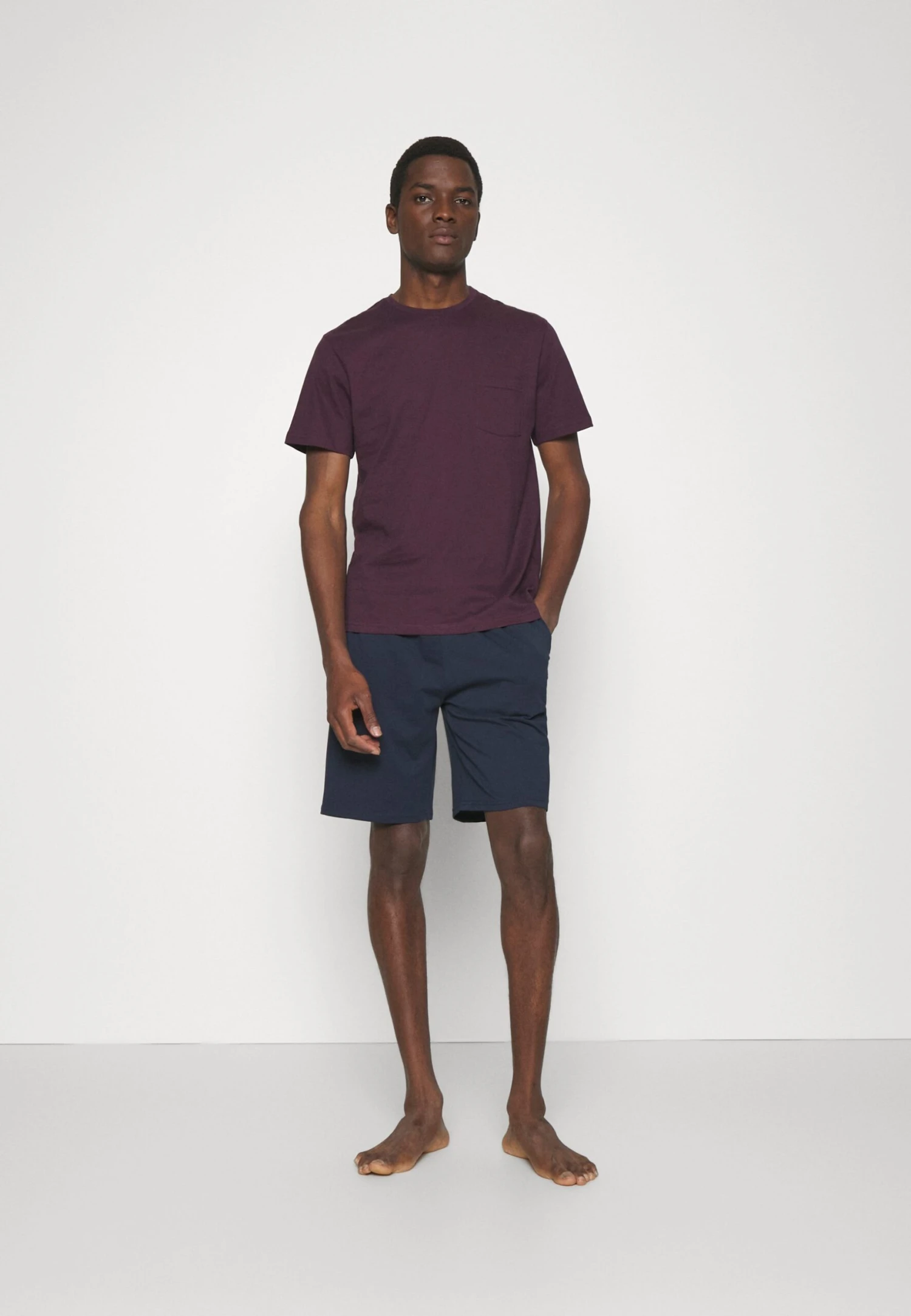 Pyjama - Dark Blue/Bordeaux Pier One Pyjama - Dark Blue/Bordeaux -Pier One-Winkel bc888e8f3973442f8182fe129d271a9b scaled