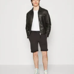 Pier One Trainingsbroek - Black -Pier One-Winkel bddf60b6c4d743f384b0cad37b320458 scaled