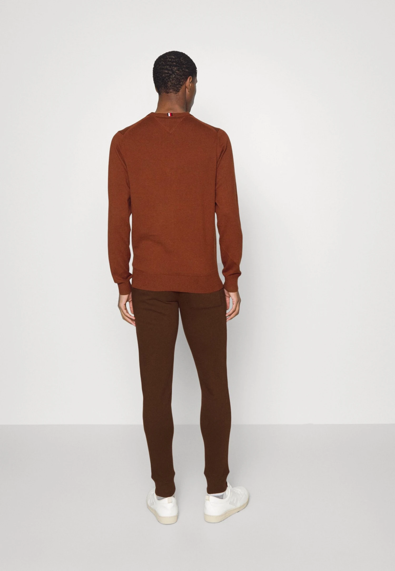 Trainingsbroek - Brown Pier One Trainingsbroek - Brown -Pier One-Winkel c6c8f867f5d24460940453e886a529b4 scaled