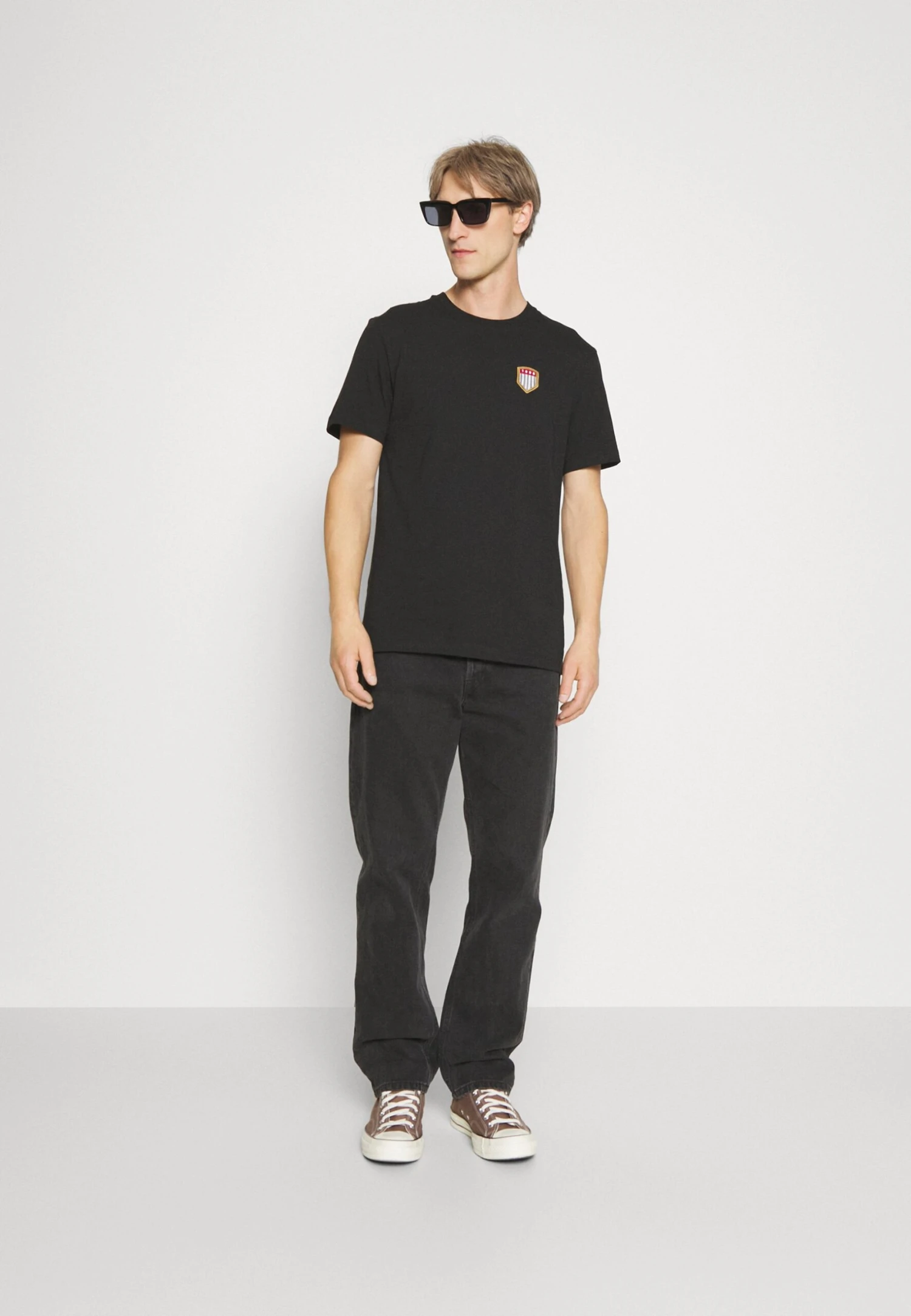 T-Shirt Print - Black Pier One T-Shirt Print - Black -Pier One-Winkel cb3df8ca201e42b68ebcb15bdfd7298a scaled