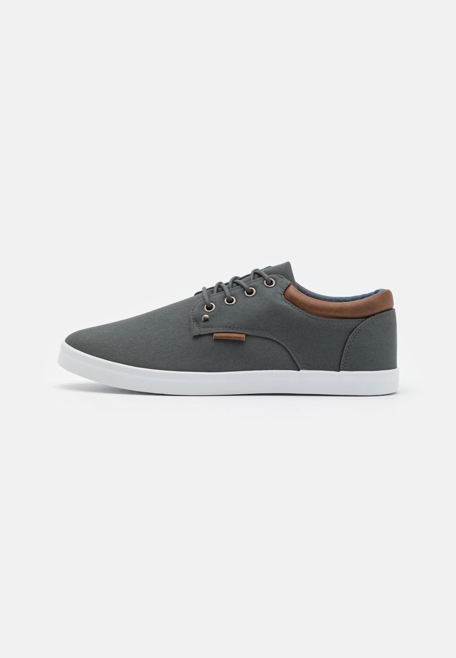 Unisex - Sneakers Laag - Grey Pier One Unisex - Sneakers Laag - Grey -Pier One-Winkel cc86d06e2b1b4093a6b997ba1b0bda84 scaled