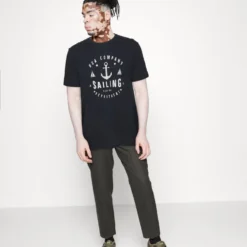 Pier One T-Shirt Print - Dark Blue -Pier One-Winkel cf0f3de75c0d49d48b8048fb180f6c9f scaled