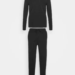 Pier One Pyjama - Black 7 Pier One Pyjama - Black -Pier One-Winkel cfa14e65cf7b4b8a8e7163a8b574bb86 scaled