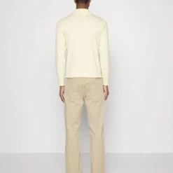 Pier One Slim Fit Jeans - Beige -Pier One-Winkel d287d76c881f40d2a01ea01a2777be40 scaled