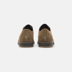 Pier One Leather - Veterschoenen - Taupe 4 Pier One Leather - Veterschoenen - Taupe -Pier One-Winkel d2b177932dc140e694a74e4b417c9ad4 scaled