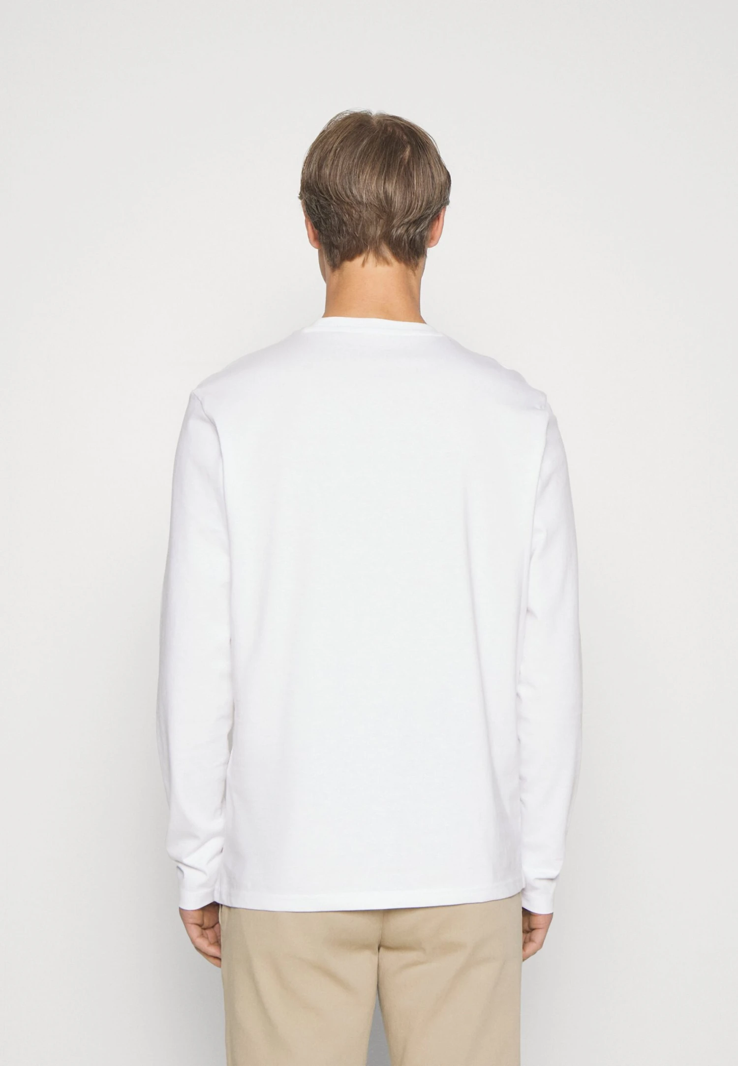 Longsleeve - White Pier One Longsleeve - White -Pier One-Winkel d3861e3eb68b4fd5ac12fda721604d3a scaled