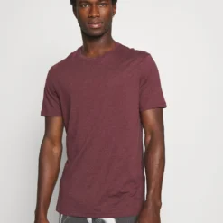 Pier One 3 Pack - T-Shirt Basic - Black/Mottled Dark Grey/Bordeaux -Pier One-Winkel e267b847dba141e2a89f69b01af20072 scaled