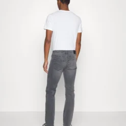 Pier One Straight Leg Jeans - Grey -Pier One-Winkel e3fa2efb8b7f4285998ebd6aa58b9d65 scaled