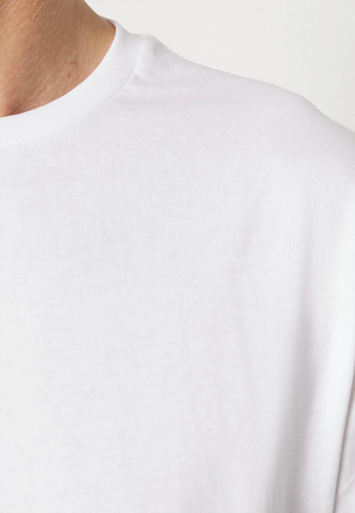 Longsleeve - White Pier One Longsleeve - White -Pier One-Winkel e6185bd64e6d469b88d5195b4c5f149d scaled