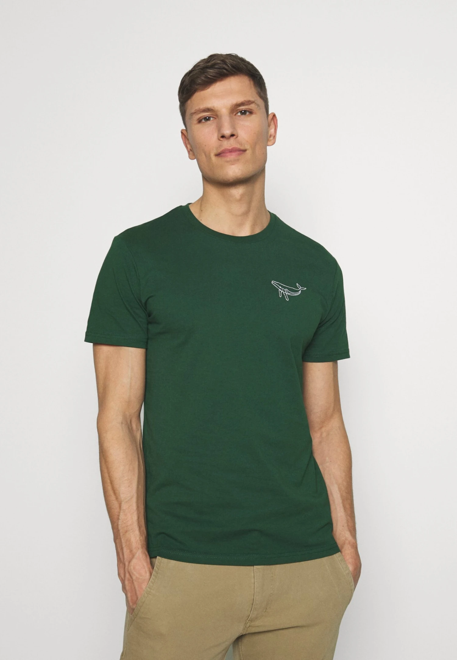 T-Shirt Print - Dark Green Pier One T-Shirt Print - Dark Green -Pier One-Winkel e7fb8412aa1b46509cb74da13cde9756 scaled