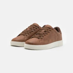 Pier One Unisex - Sneakers Laag - Cognac 3 Pier One Unisex - Sneakers Laag - Cognac -Pier One-Winkel e942d2a3f3434c4dbdb0dc2c09828ea9 scaled