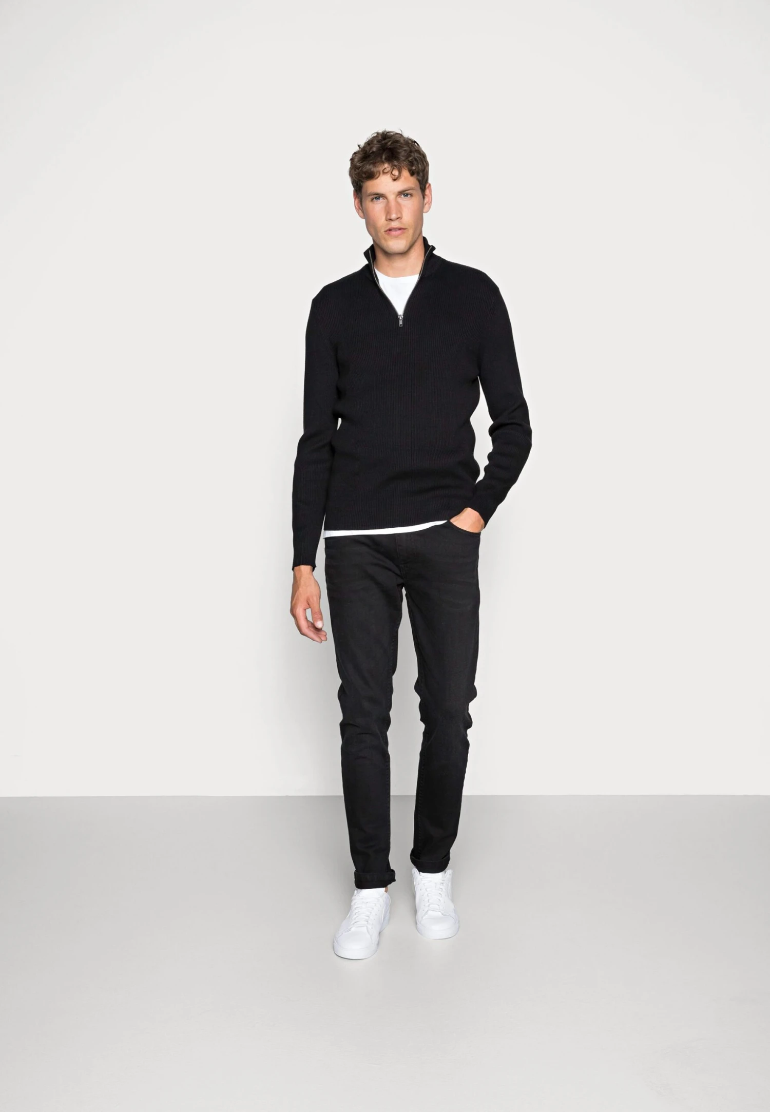 Jeans Skinny Fit - Black Denim Pier One Jeans Skinny Fit - Black Denim -Pier One-Winkel f0aa52e700d34d8eab9cb349bb2ed428 scaled