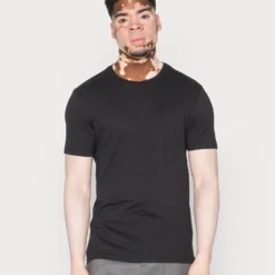 Pier One 10 Pack - T-Shirt Basic - White/Black -Pier One-Winkel f5d7fc2055fa45b4b17c707066e9aedf scaled