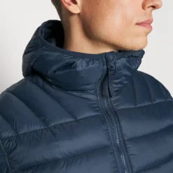 Pier One Lichte Jas - Blue -Pier One-Winkel fba99a4c232e40b9b09f0b3d6c82a131 scaled